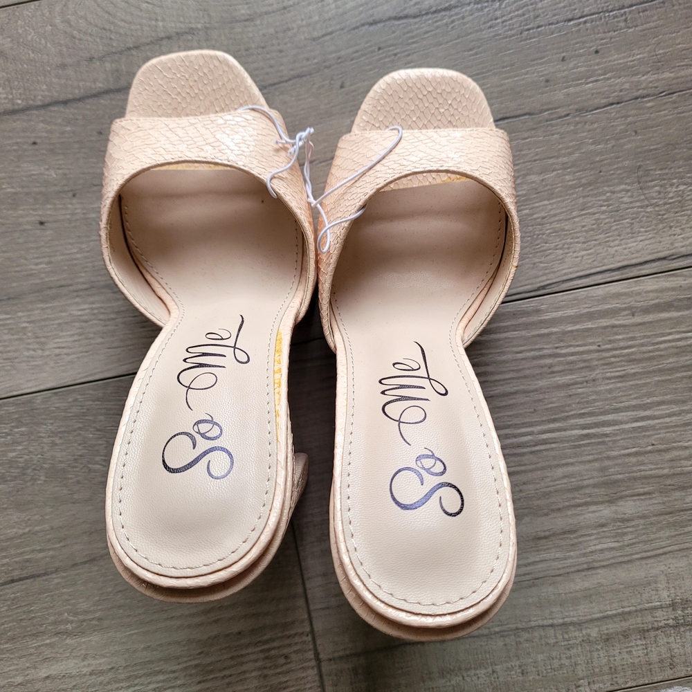 So Me Textured Cream-Nude Platform Heels - Picture 4 of 7
